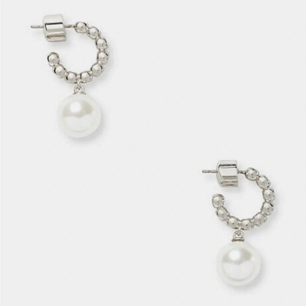 Kate Spade Pearl Drop Huggie Earrings NWT‎
